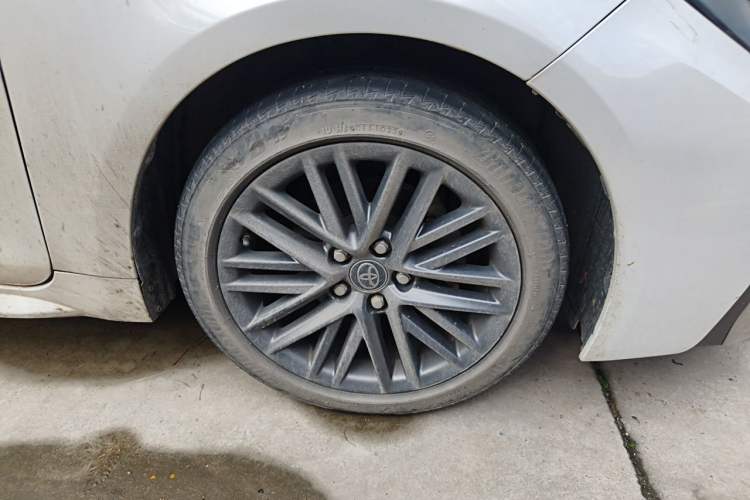 Used Toyota Levin 2023 2.0L Luxury Edition Right Front Wheel Hub