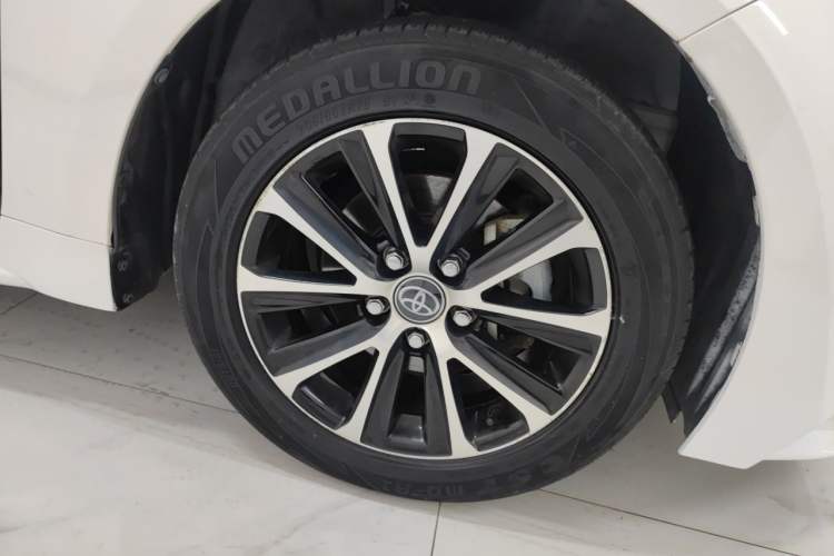 Used Toyota Levin 2023 Smart Electric Hybrid Dual-Engine 1.8L Leading Edition Right Front Wheel Hub