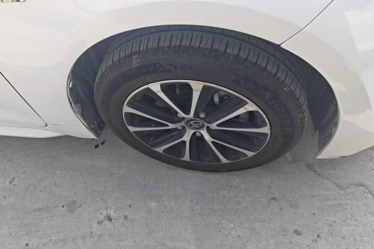 Used Toyota Levin 2023 Smart Electric Hybrid Dual-Engine 1.8L Leading Edition Right Front Wheel Hub