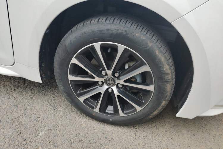 Used Toyota Levin 2023 185T CVT Luxury Edition Right Front Wheel Hub