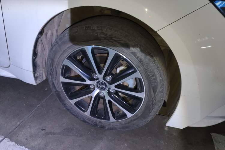 Used Toyota Levin 2023 Smart Electric Hybrid Dual-Engine 1.8L Leading Edition Right Front Wheel Hub