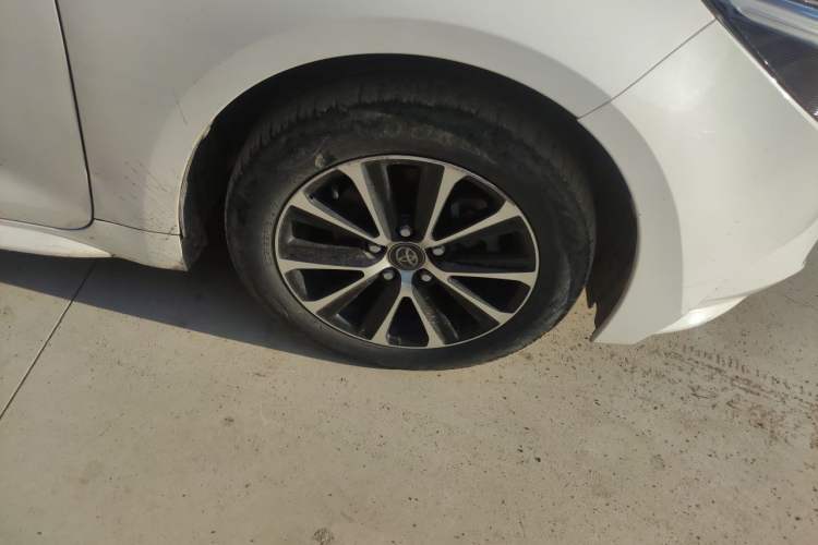 Used Toyota Levin 2023 Smart Electric Hybrid Dual-Engine 1.8L Luxury Edition Right Front Wheel Hub
