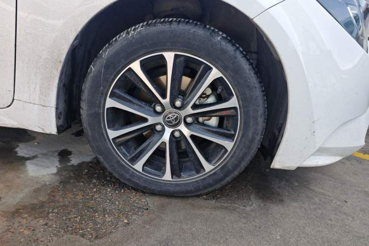 Used Toyota Levin 2023 Smart Electric Hybrid Dual-Engine 1.8L Leading Edition Right Front Wheel Hub