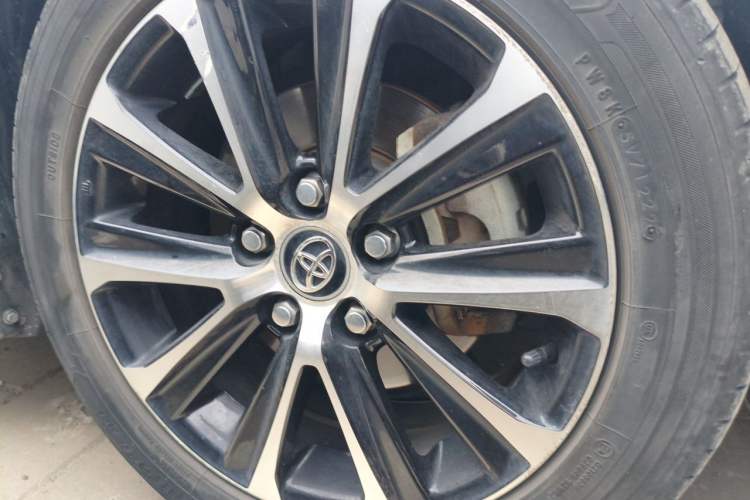 Used Toyota Levin 2023 Smart Electric Hybrid Dual-Engine 1.8L Leading Edition Right Front Wheel Hub