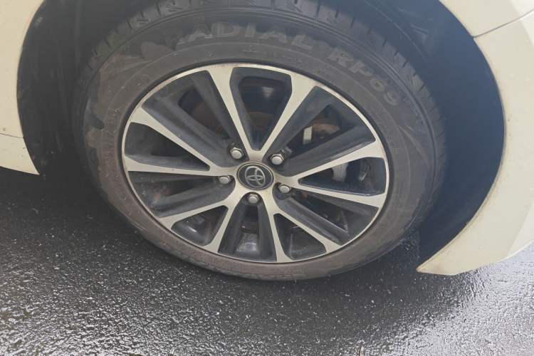 Used Toyota Levin 2023 Smart Electric Hybrid Dual-Engine 1.8L Leading Edition Right Front Wheel Hub