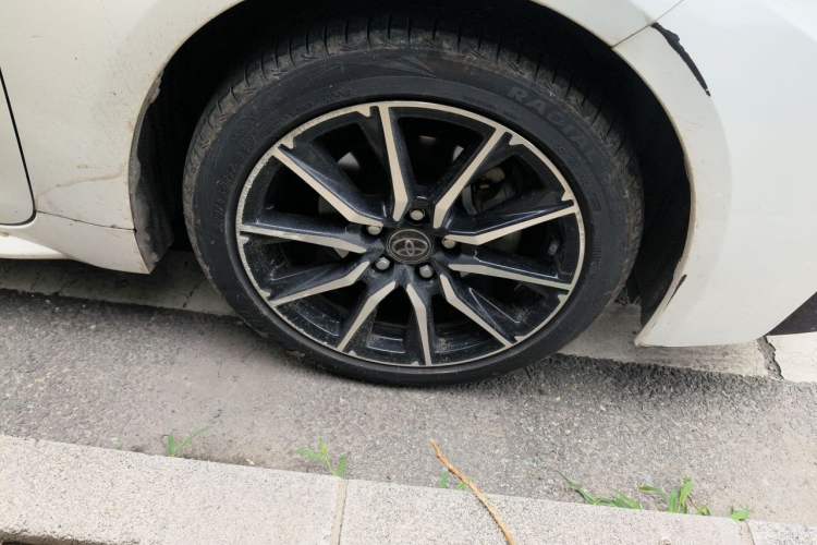 Used Toyota Levin 2023 Smart Electric Hybrid Dual-Engine 1.8L Sport Edition Right Front Wheel Hub