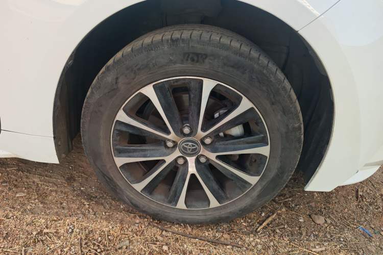 Used Toyota Levin 2023 185T CVT Luxury Edition Right Front Wheel Hub