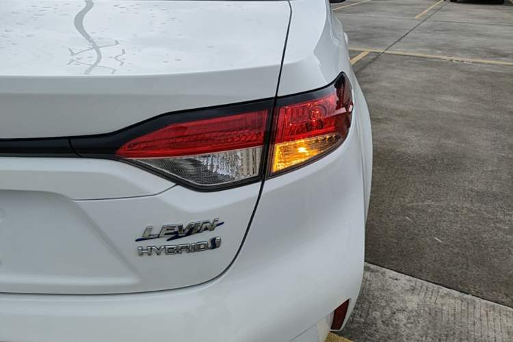Used Toyota Levin 2023 Smart Electric Hybrid Dual-Engine 1.8L Luxury Edition Right Rear Taillight