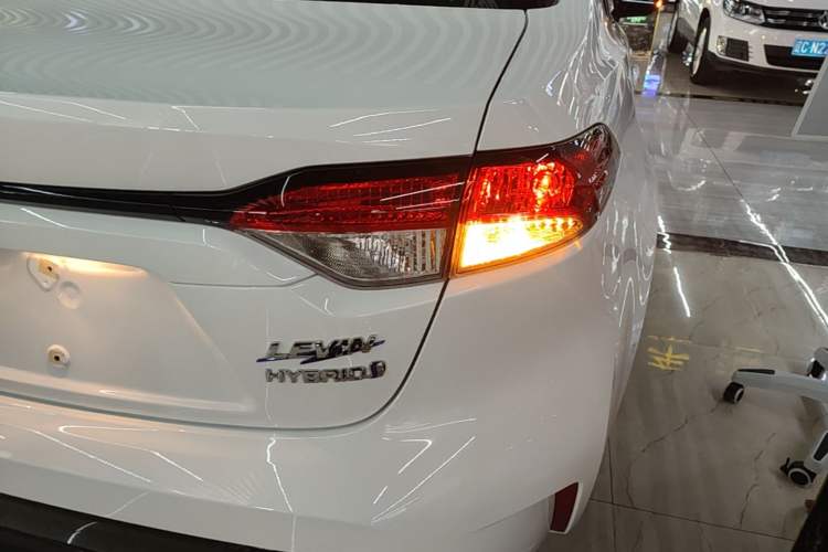 Used Toyota Levin 2023 Smart Electric Hybrid Dual-Engine 1.8L Luxury Edition Right Rear Taillight