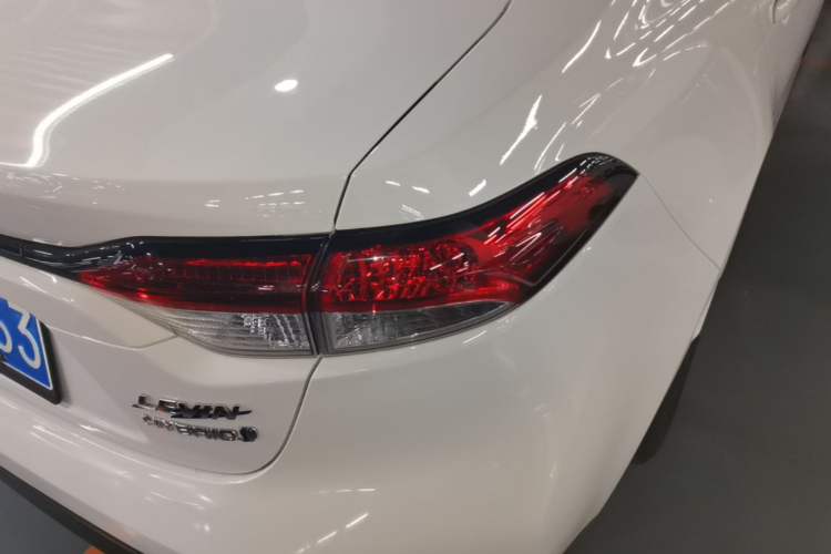 Used Toyota Levin 2023 Smart Electric Hybrid Dual-Engine 1.8L Leading Edition Right Rear Taillight