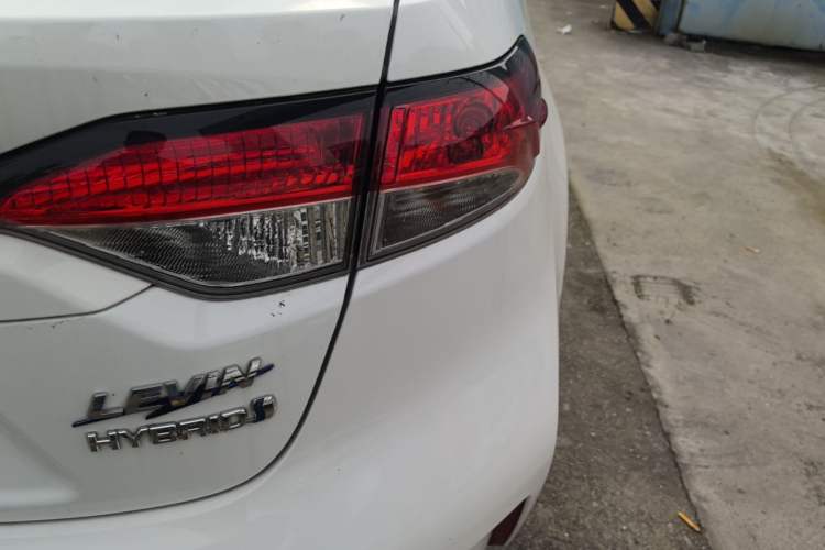 Used Toyota Levin 2023 Smart Electric Hybrid Dual-Engine 1.8L Luxury Edition Right Rear Taillight
