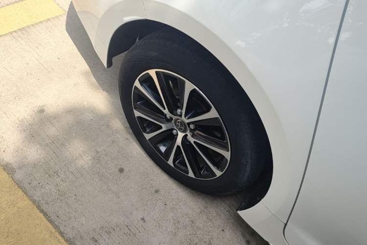Used Toyota Levin 2023 Smart Electric Hybrid Dual-Engine 1.8L Leading Edition Right Rear Wheel Hub