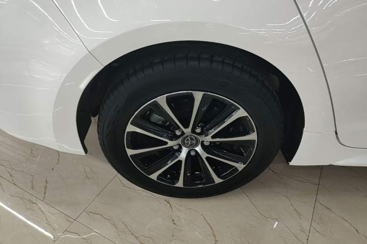 Used Toyota Levin 2023 Smart Electric Hybrid Dual-Engine 1.8L Luxury Edition Right Rear Wheel Hub