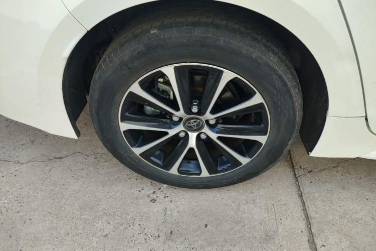 Used Toyota Levin 2023 Smart Electric Hybrid Dual-Engine 1.8L Luxury Edition Right Rear Wheel Hub