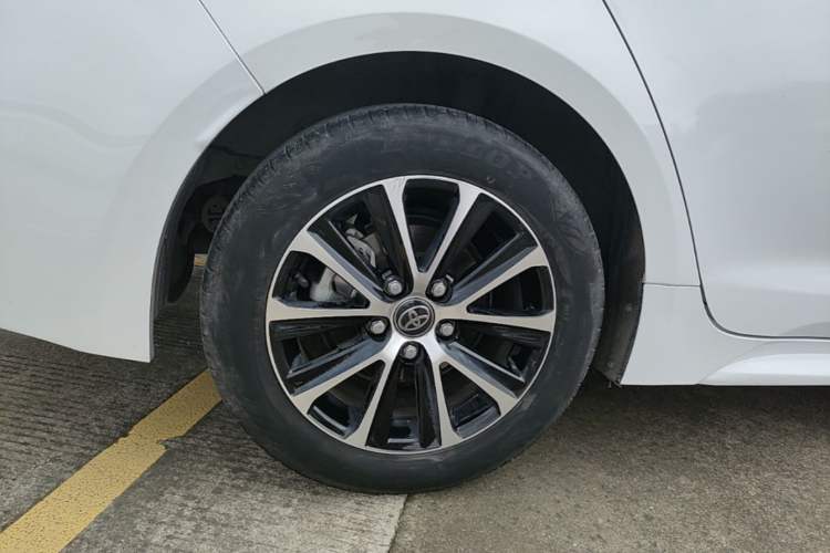 Used Toyota Levin 2023 Smart Electric Hybrid Dual-Engine 1.8L Luxury Edition Right Rear Wheel Hub