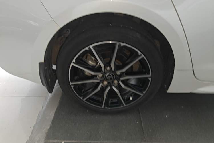 Used Toyota Levin 2023 185T CVT Sport Edition Right Rear Wheel Hub