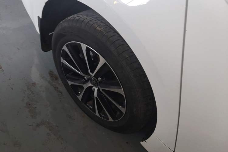 Used Toyota Levin 2023 185T CVT Luxury Edition Right Rear Wheel Hub