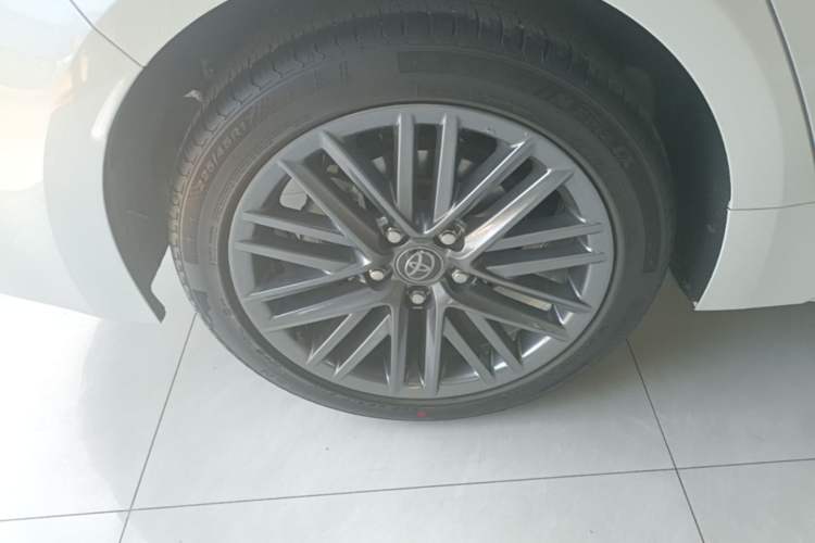 Used Toyota Levin 2023 Revised Version 2.0L Luxury Edition Right Rear Wheel Hub