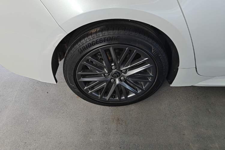 Used Toyota Levin 2023 Revised Version 2.0L Luxury Edition Right Rear Wheel Hub