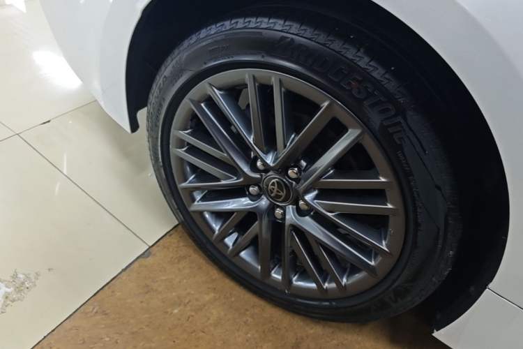 Used Toyota Levin 2023 Revised Version 2.0L Luxury Edition Right Rear Wheel Hub