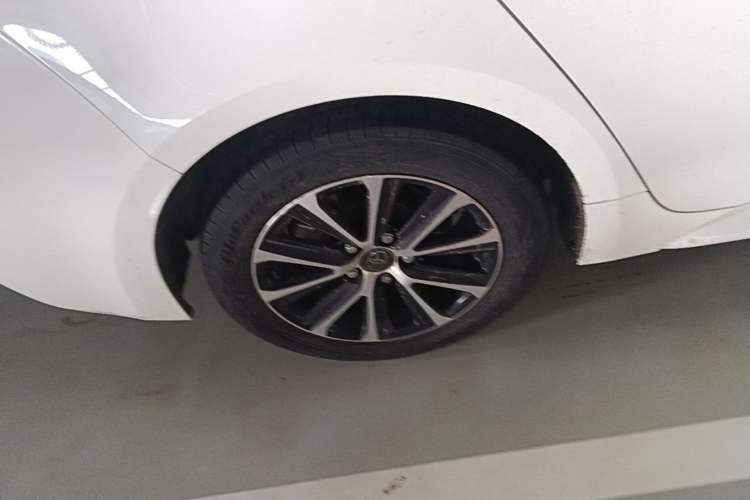 Used Toyota Levin 2023 Smart Electric Hybrid Dual-Engine 1.8L Luxury Edition Right Rear Wheel Hub