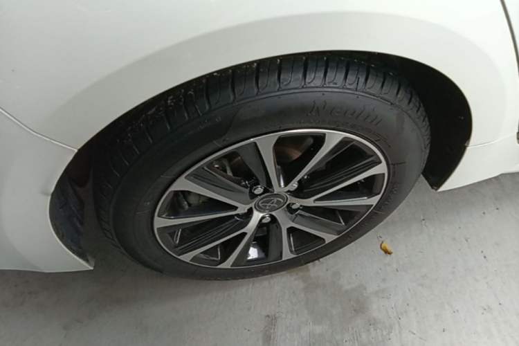 Used Toyota Levin 2023 Smart Electric Hybrid Dual-Engine 1.8L Leading Edition Right Rear Wheel Hub