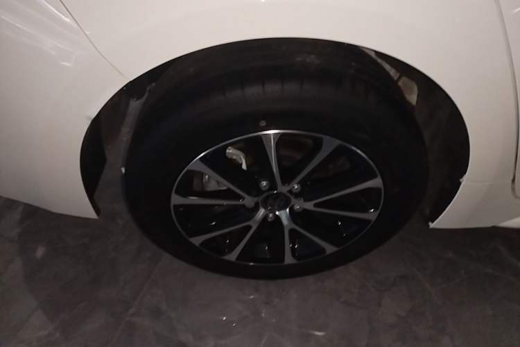 Used Toyota Levin 2023 185T CVT Luxury Edition Right Rear Wheel Hub