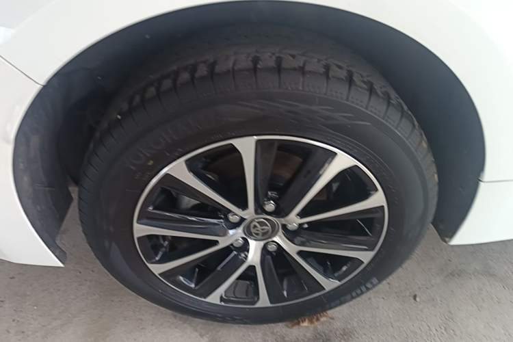 Used Toyota Levin 2023 185T CVT Luxury Edition Right Rear Wheel Hub