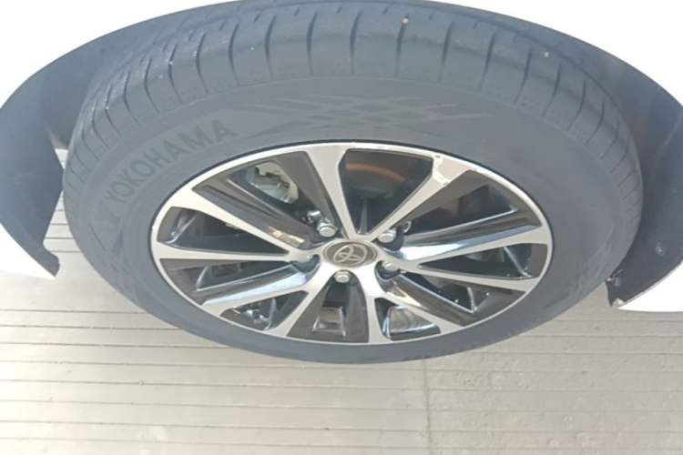 Used Toyota Levin 2023 Smart Electric Hybrid Dual-Engine 1.8L Leading Edition Right Rear Wheel Hub