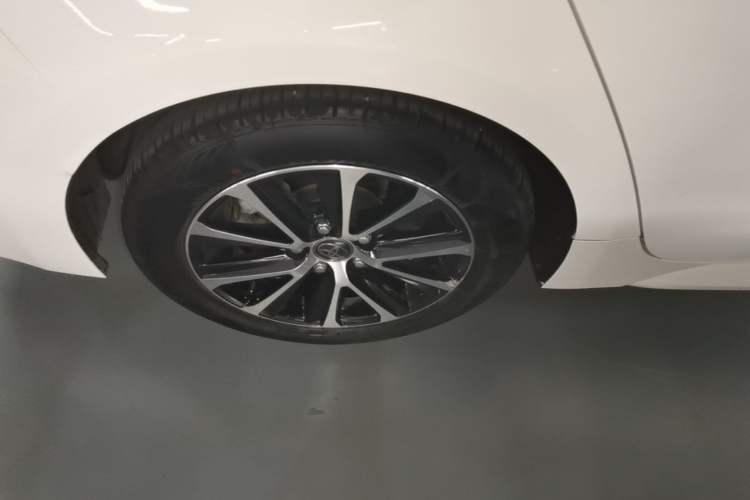 Used Toyota Levin 2023 Smart Electric Hybrid Dual-Engine 1.8L Leading Edition Right Rear Wheel Hub