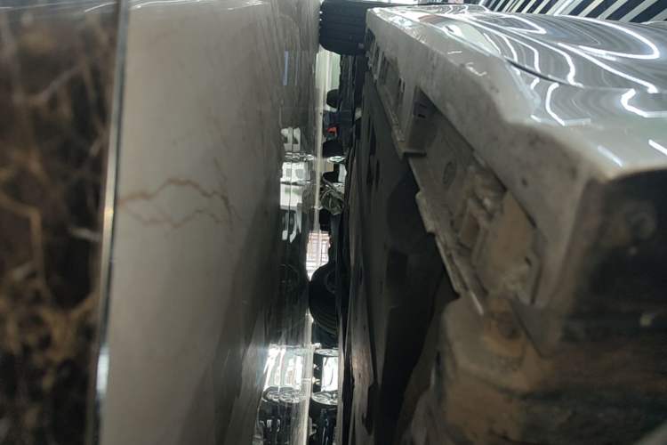 Used Toyota Levin 2023 Smart Electric Hybrid Dual-Engine 1.8L Luxury Edition Right Side Sill