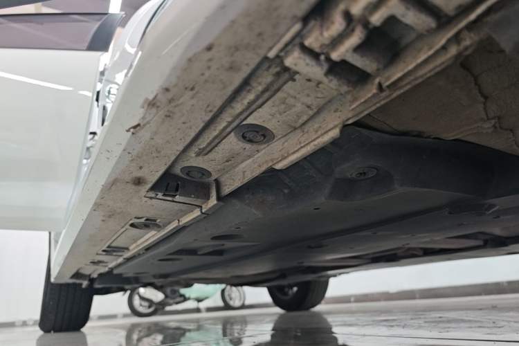 Used Toyota Levin 2023 185T CVT Luxury Edition Right Side Sill
