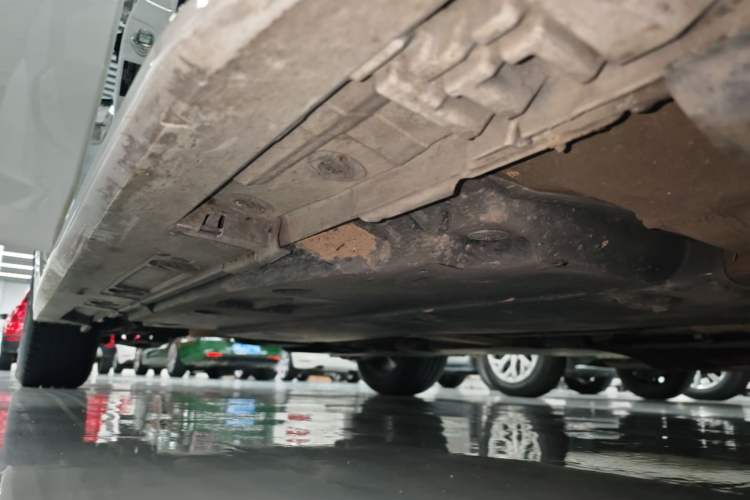 Used Toyota Levin 2023 TNGA 1.5L CVT Progressive Edition Right Side Sill