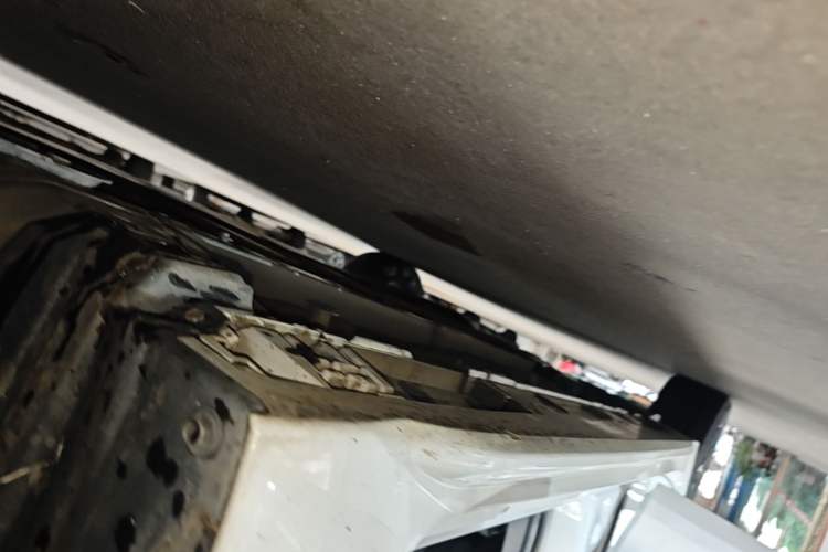 Used Toyota Levin 2023 Smart Electric Hybrid Dual-Engine 1.8L Leading Edition Right Side Sill