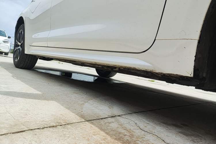 Used Toyota Levin 2023 TNGA 1.5L CVT Progressive Edition Right Side Sill