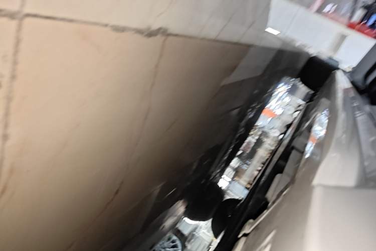 Used Toyota Levin 2023 Smart Electric Hybrid Dual-Engine 1.8L Luxury Edition Right Side Sill