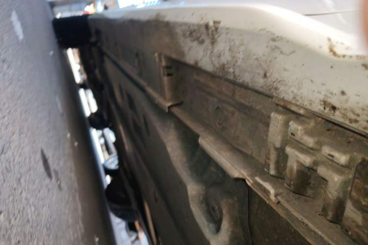 Used Toyota Levin 2023 185T CVT Luxury Edition Right Side Sill