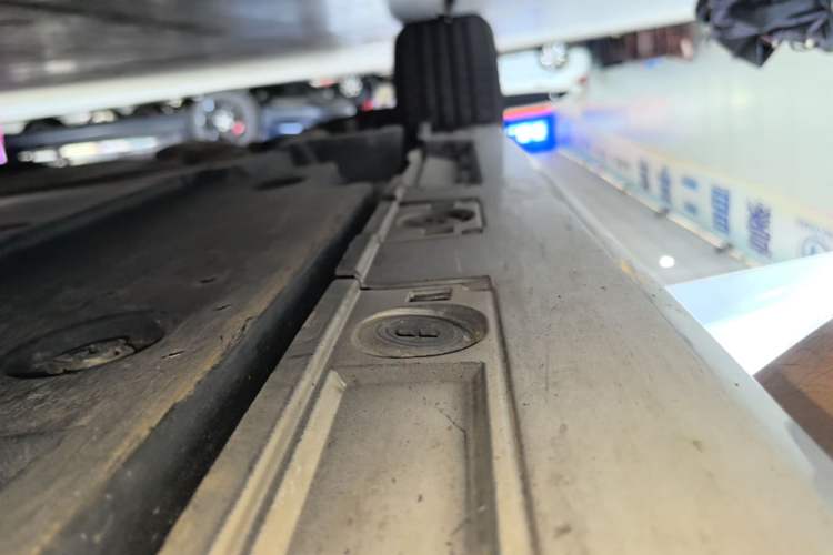Used Toyota Levin 2023 185T CVT Luxury Edition Right Side Sill
