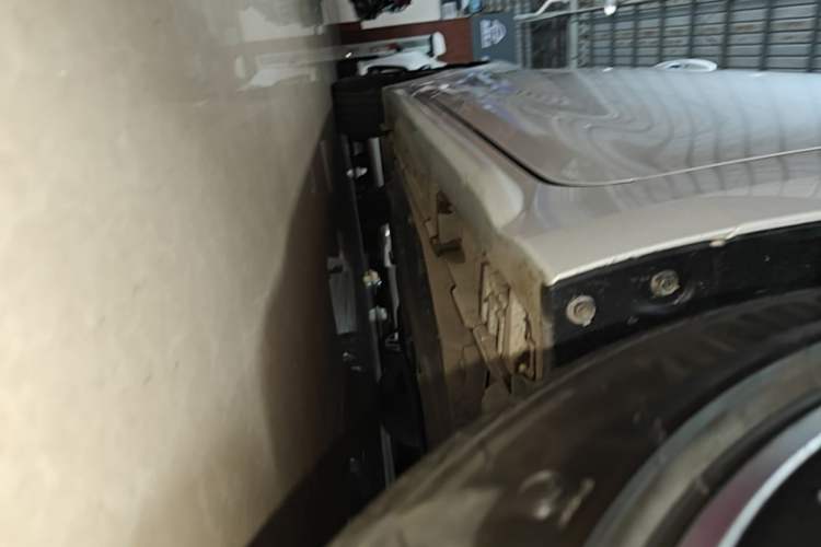Used Toyota Levin 2023 Smart Electric Hybrid Dual-Engine 1.8L Sport Edition Right Side Sill