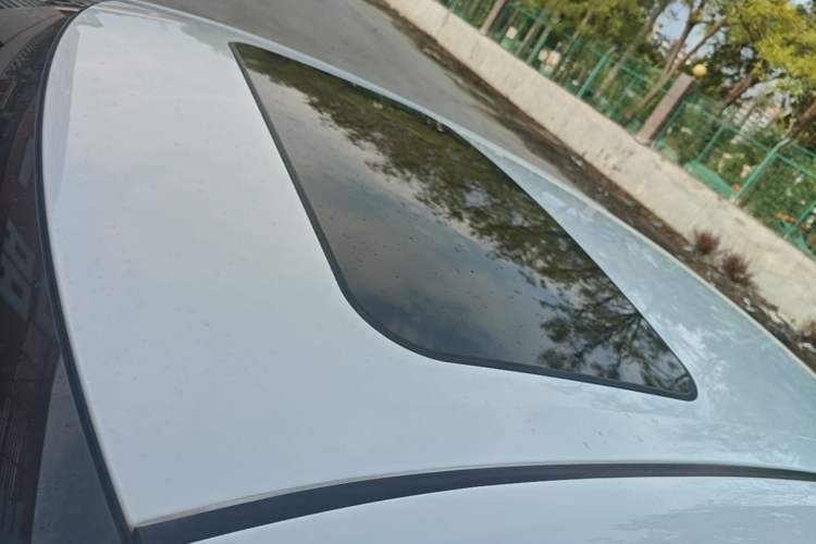 Used Toyota Levin 2023 Smart Electric Hybrid Dual-Engine 1.8L Sport Edition Roof