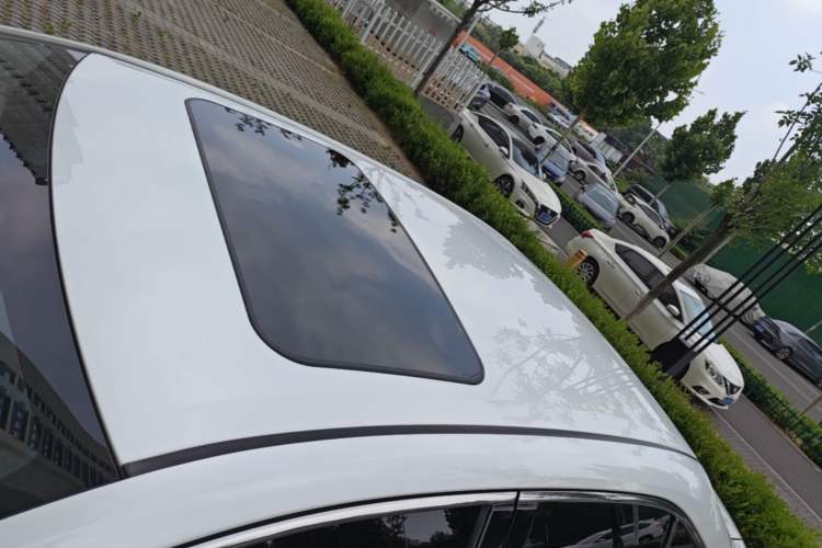 Used Toyota Levin 2023 Revised Version 2.0L Luxury Edition Roof