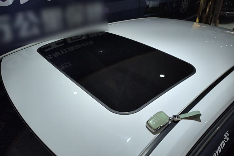 Used Toyota Levin 2023 Smart Electric Hybrid Dual-Engine 1.8L Luxury Edition Roof