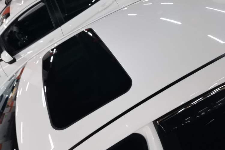 Used Toyota Levin 2023 Smart Electric Hybrid Dual-Engine 1.8L Luxury Edition Roof