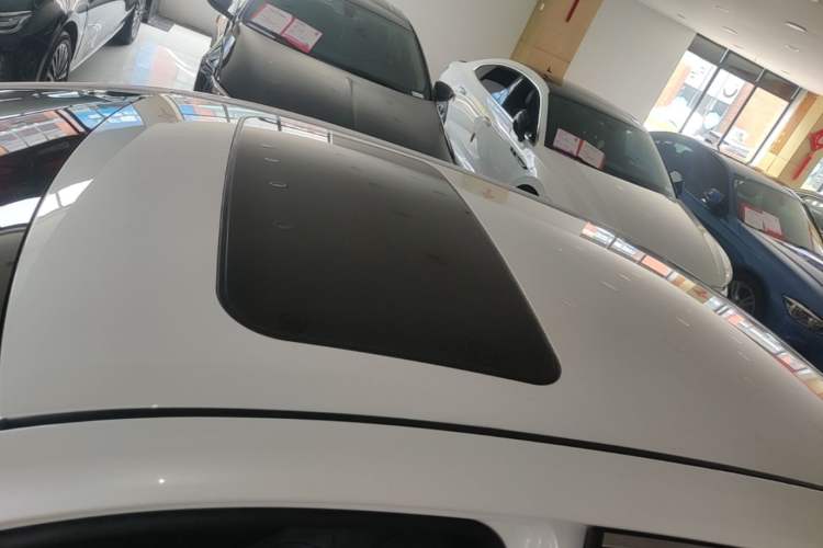 Used Toyota Levin 2023 2.0L Luxury Edition Roof