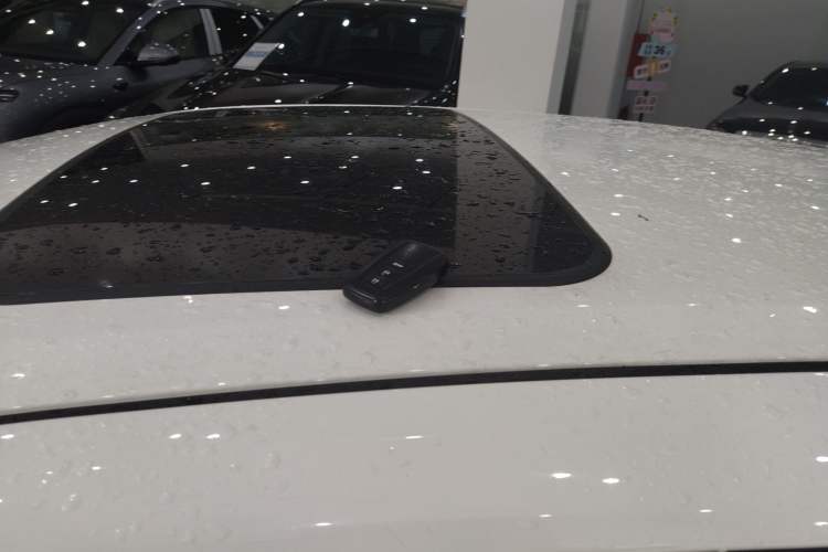 Used Toyota Levin 2023 185T CVT Luxury Edition Roof