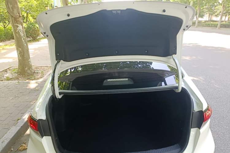 Used Toyota Levin 2023 Smart Electric Hybrid Dual-Engine 1.8L Leading Edition Trunk