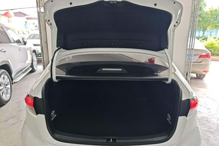 Used Toyota Levin 2023 Smart Electric Hybrid Dual-Engine 1.8L Luxury Edition Trunk