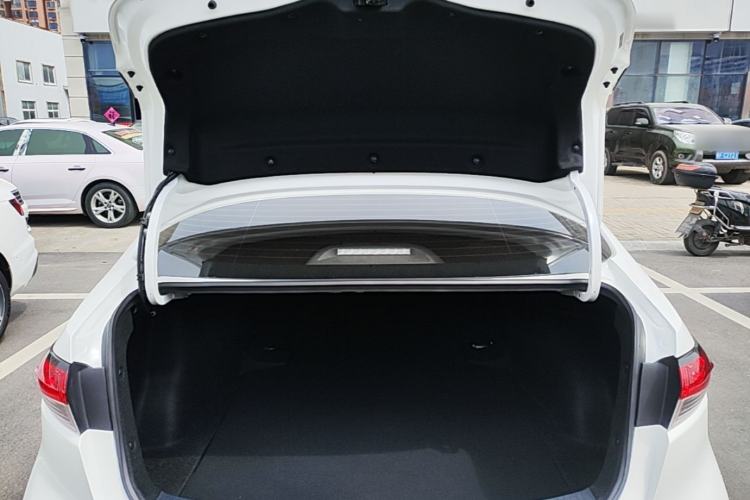 Used Toyota Levin 2023 Smart Electric Hybrid Dual-Engine 1.8L Luxury Edition Trunk