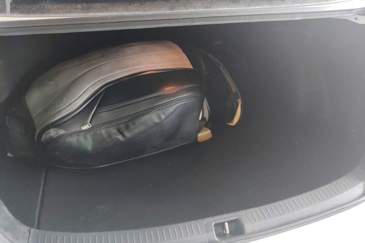 Used Toyota Levin 2023 185T CVT Luxury Edition Trunk