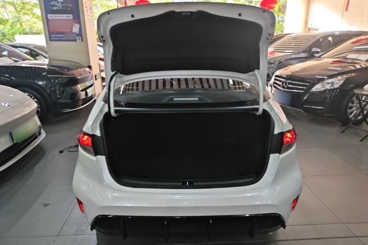 Used Toyota Levin 2023 Smart Electric Hybrid Dual-Engine 1.8L Sport Edition Trunk